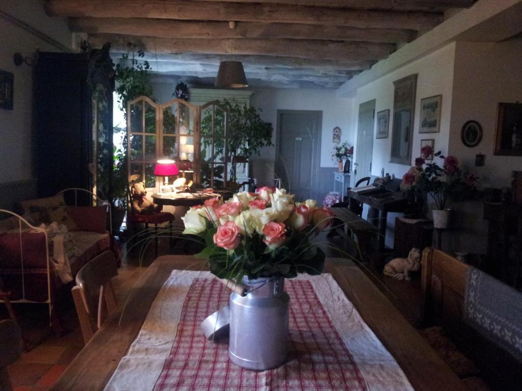 Au Bon Gre D'Hugoline Bed and Breakfast Blanzac  Exteriör bild