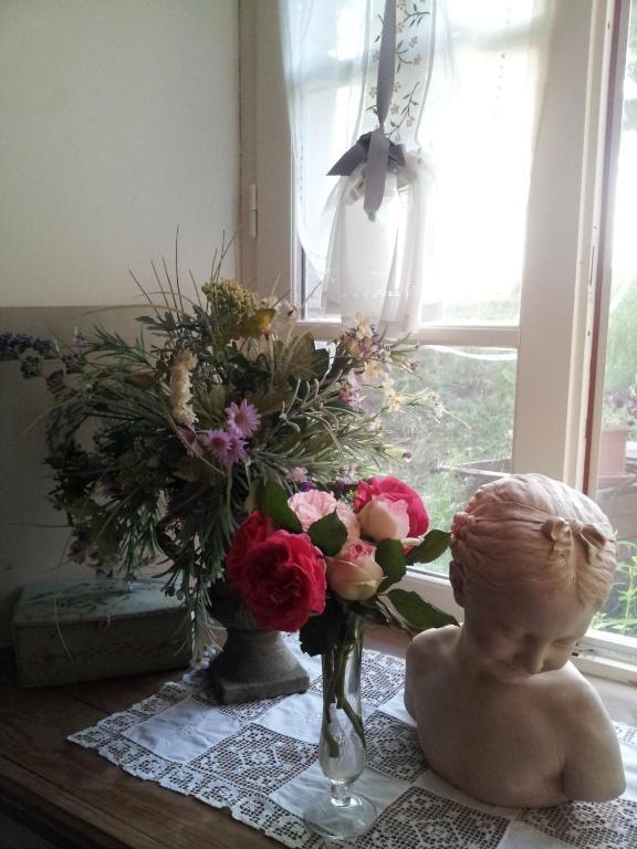 Au Bon Gre D'Hugoline Bed and Breakfast Blanzac  Rum bild
