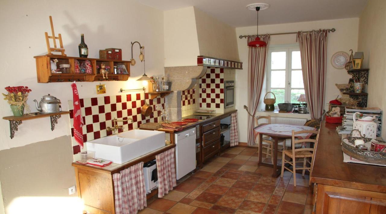 Au Bon Gre D'Hugoline Bed and Breakfast Blanzac  Exteriör bild